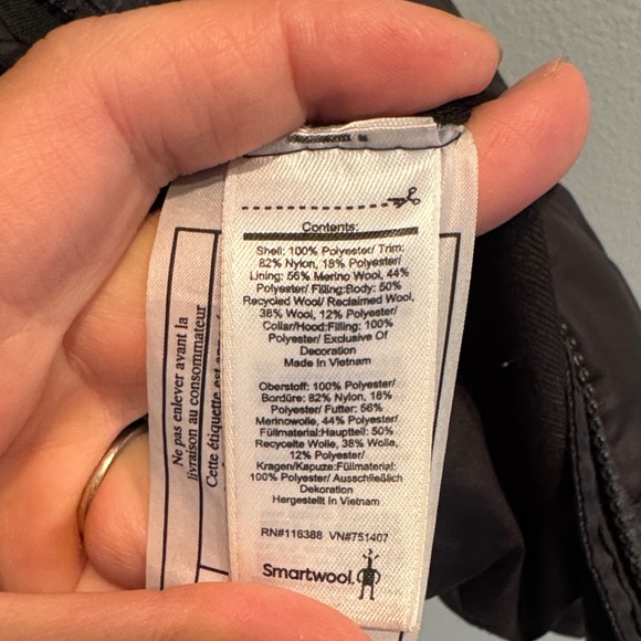 Women's Black Quilted Smartwool Jacket - Picture 5 of 8